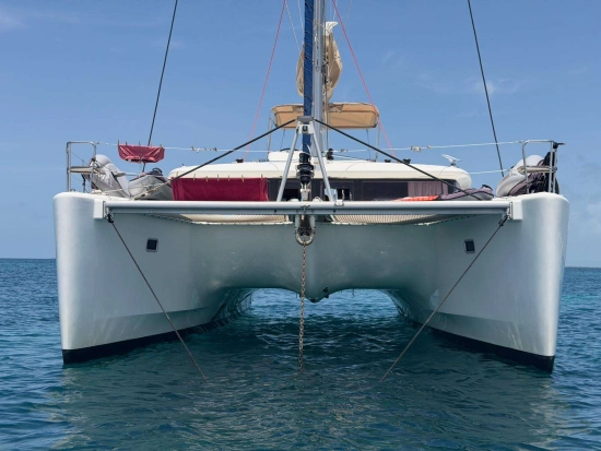 Lagoon 450 F usado à venda