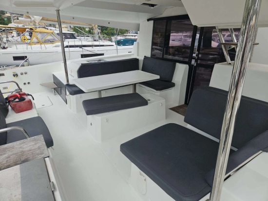 Fountaine Pajot ASTREA 42 usata in vendita