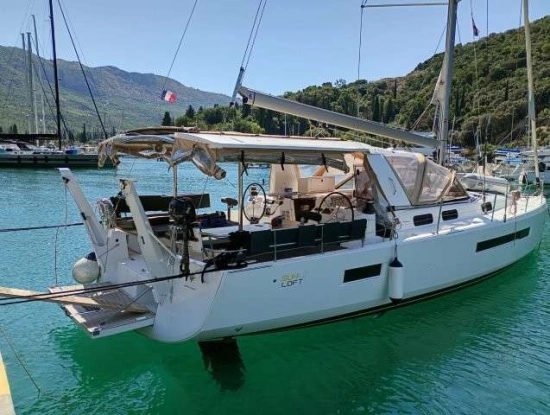 Jeanneau SUN LOFT 47 usata in vendita