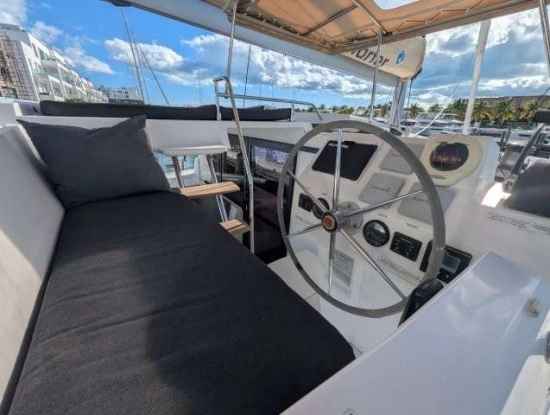 Fountaine Pajot ASTREA 42 de segunda mano en venta