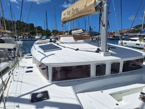 Lagoon 450 F usado à venda