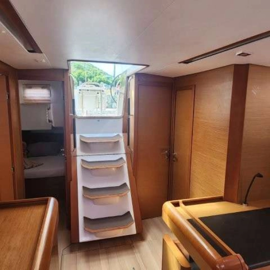 Jeanneau Sun Odyssey 519 usado à venda