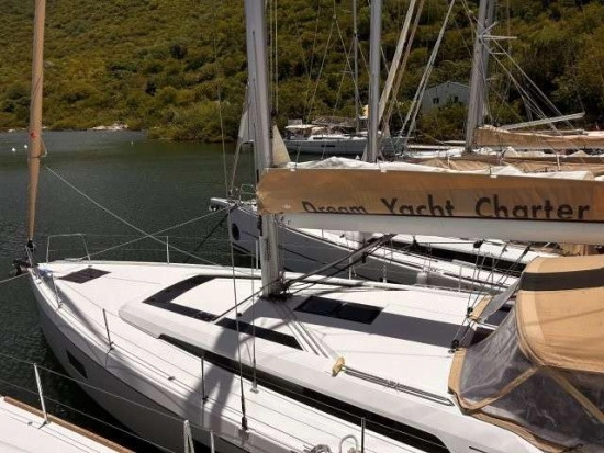Beneteau Oceanis 51.1 usata in vendita