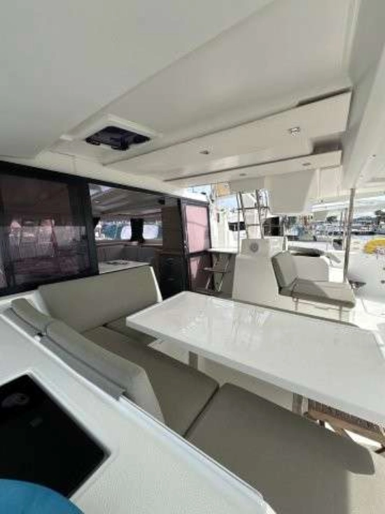 Fountaine Pajot ASTREA 42 usata in vendita