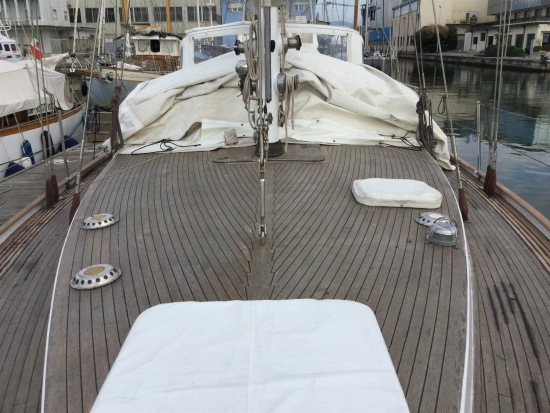 Benetti Sail Division MOTOVELIERO de segunda mano en venta