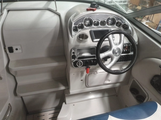 Crownline 270 CR usado à venda
