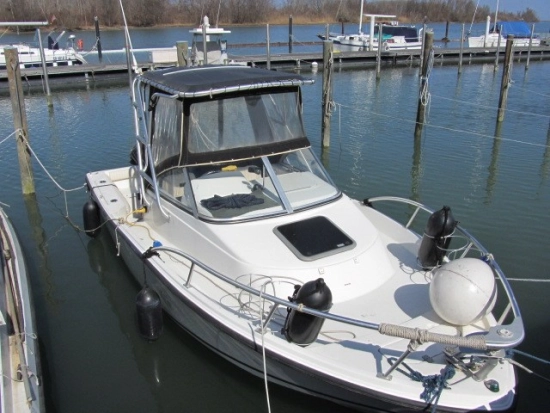 Mako Marine 215 WA usata in vendita