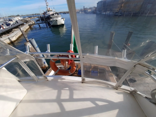 Viking Yachts 57 Convertible de segunda mano en venta