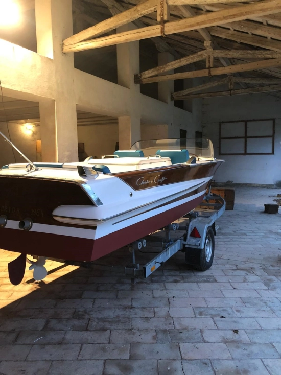Chris Craft SUPER SPORT 21 usado à venda