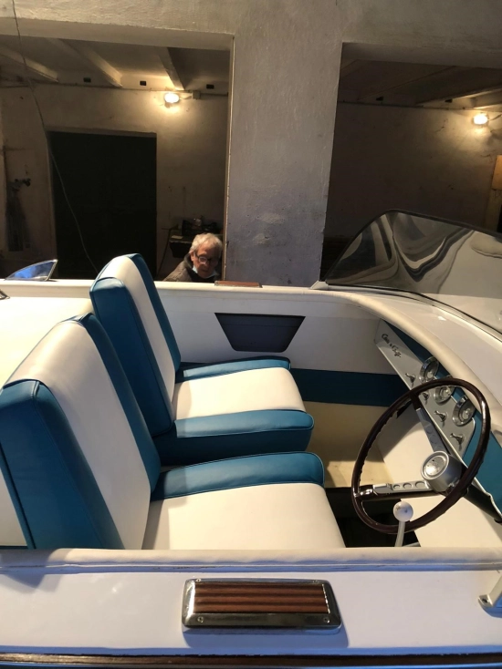 Chris Craft SUPER SPORT 21 usado à venda