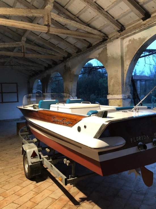 Chris Craft SUPER SPORT 21 usado à venda