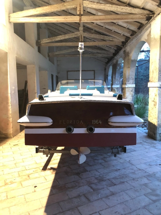 Chris Craft SUPER SPORT 21 usado à venda