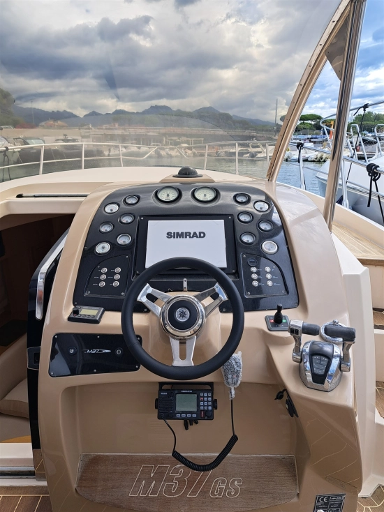 Mano Marine 37 Gran Sport de segunda mano en venta
