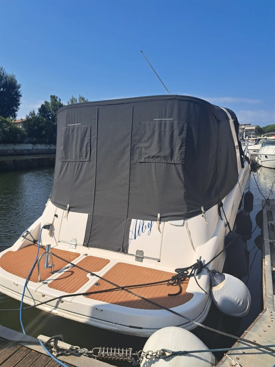 Mano Marine 27,50 EFB usado à venda