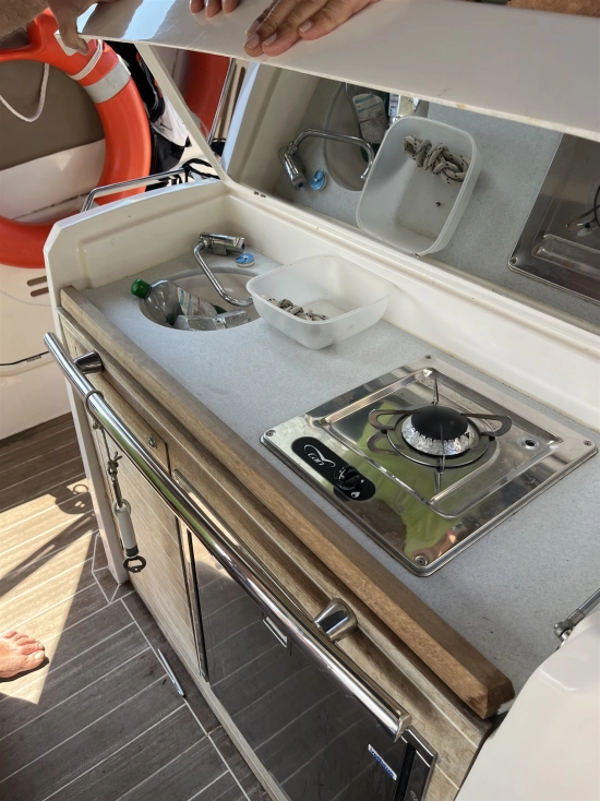 Mano Marine 27,50 EFB usado à venda