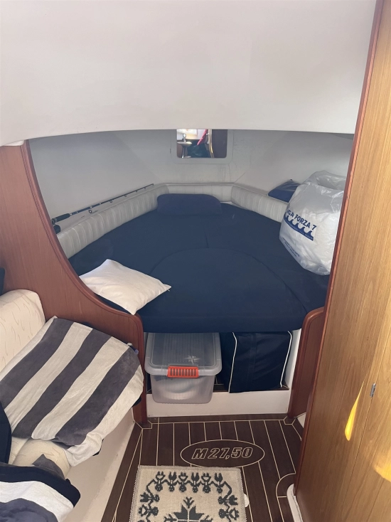 Mano Marine 27,50 EFB usado à venda