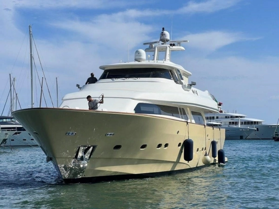 Custom Line Navetta 27 usata in vendita