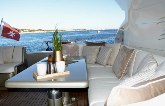 Overmarine Mangusta 72 Open usado à venda