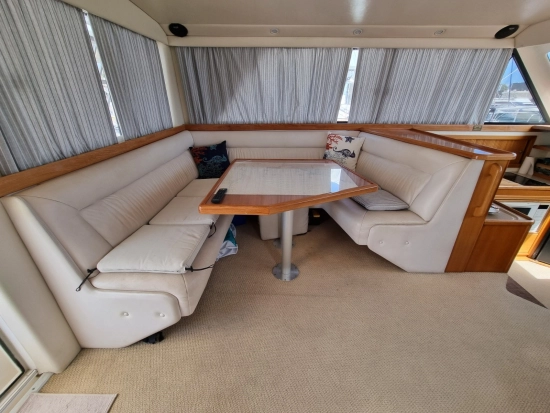 Riviera 43 Flybridge usado à venda