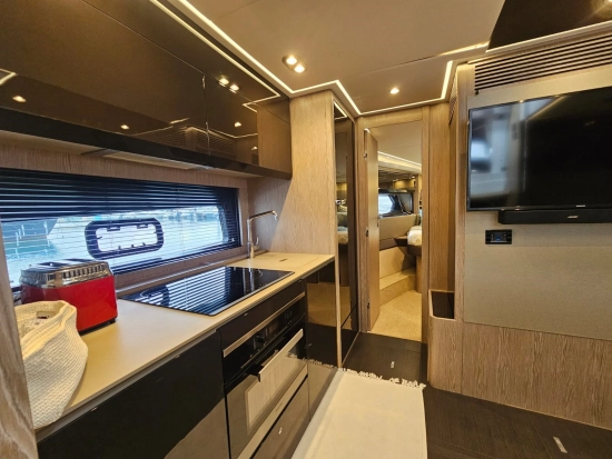 Azimut Atlantis S1 usado à venda