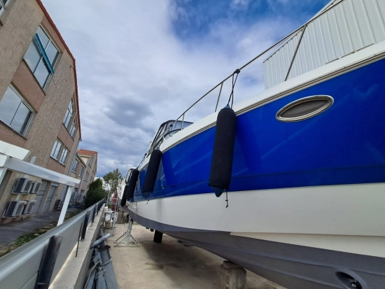 Cruiser Yachts 3672 usata in vendita