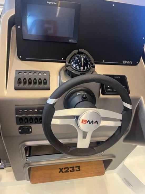 BMA X 233 usata in vendita