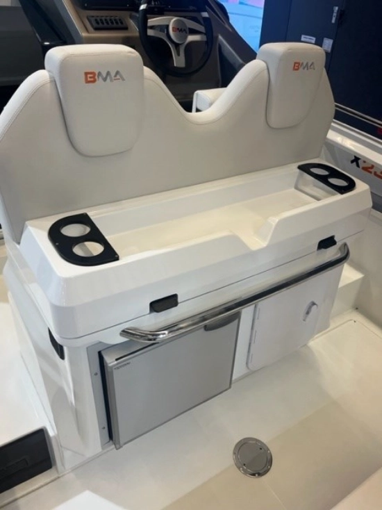 BMA X 233 usata in vendita