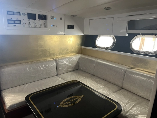 Magnum Marine 40 usata in vendita