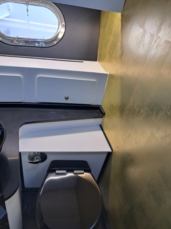 Magnum Marine 40 usata in vendita