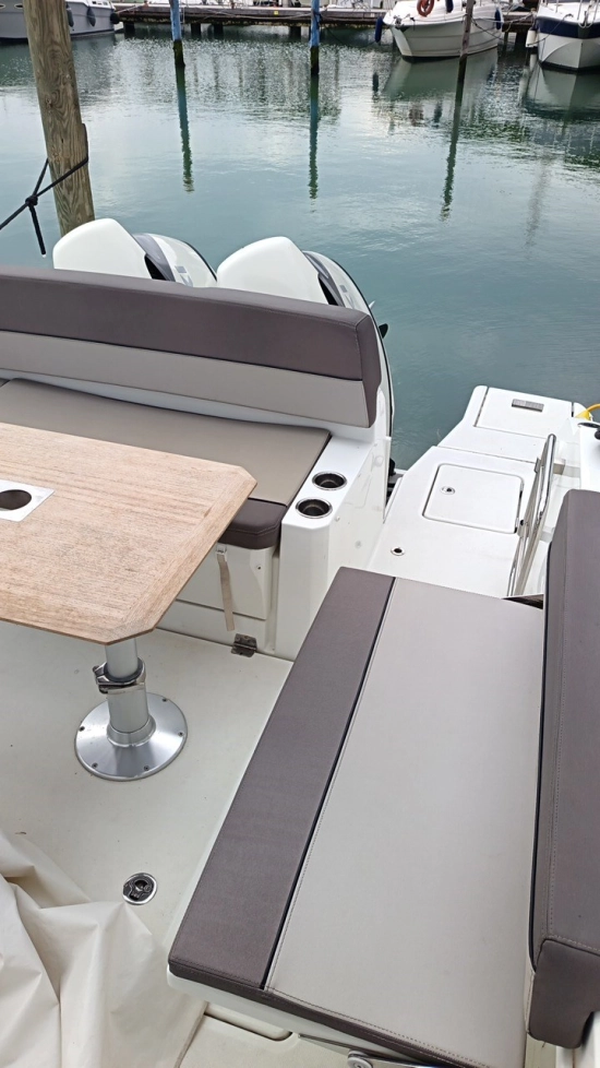 Jeanneau Cap Camarat 10.5 WA de segunda mano en venta