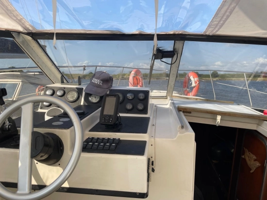 Azimut AZ 28 usata in vendita