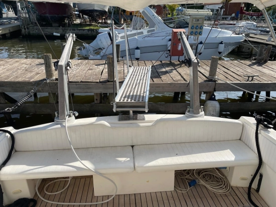 Azimut AZ 28 usata in vendita