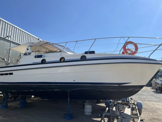 Azimut AZ 28 usata in vendita