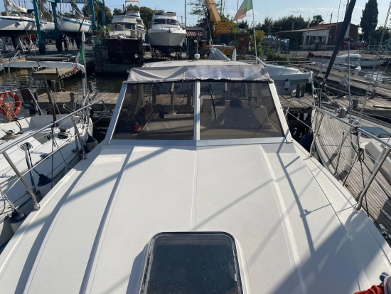 Azimut AZ 28 usata in vendita