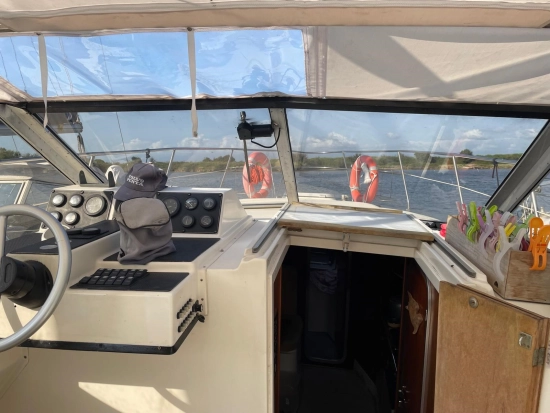Azimut AZ 28 usata in vendita