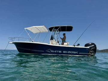 White Shark 215 usado à venda