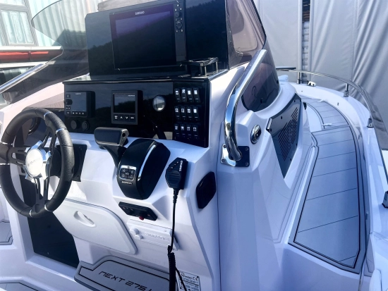 Ranieri Next 285 LX usata in vendita