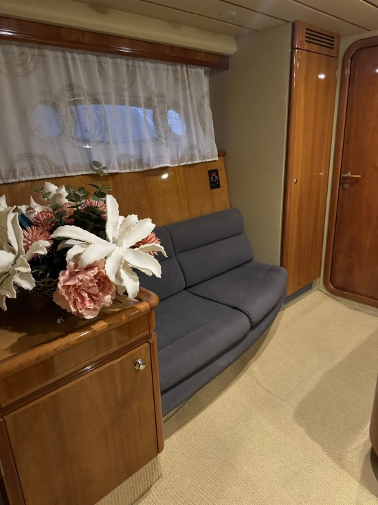 Ferretti 680 usata in vendita