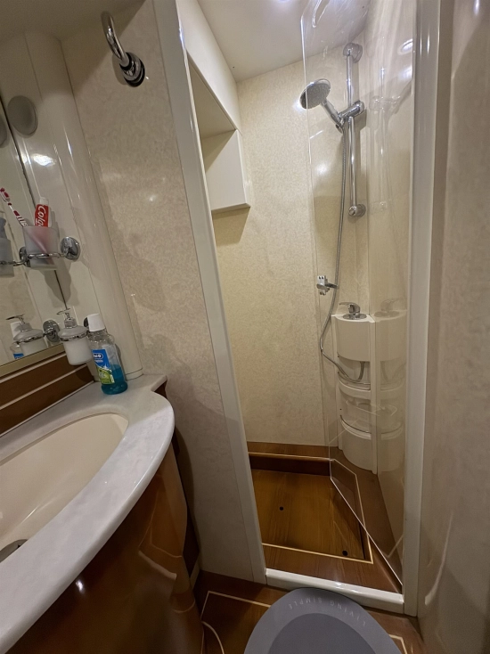 Ferretti 680 usata in vendita