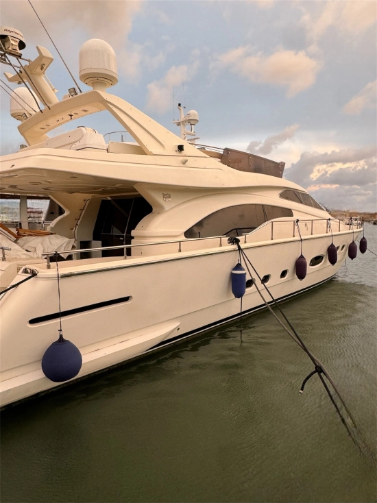 Ferretti 680 usata in vendita