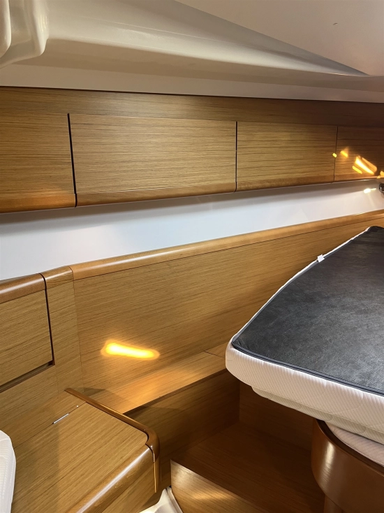 Jeanneau Sun Odyssey 49i usado à venda