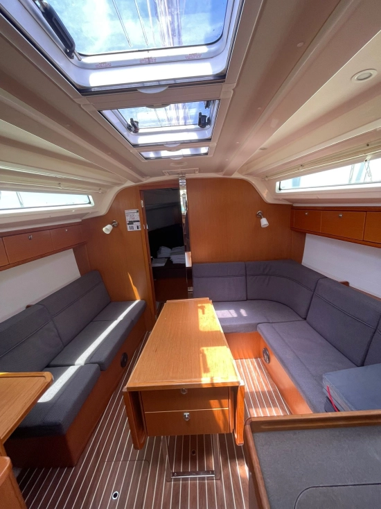 Bavaria Yachts 37 Cruiser usata in vendita