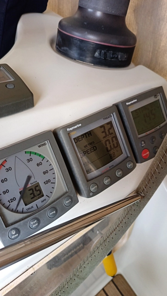 Jeanneau Sun Odyssey 42 DS usado à venda