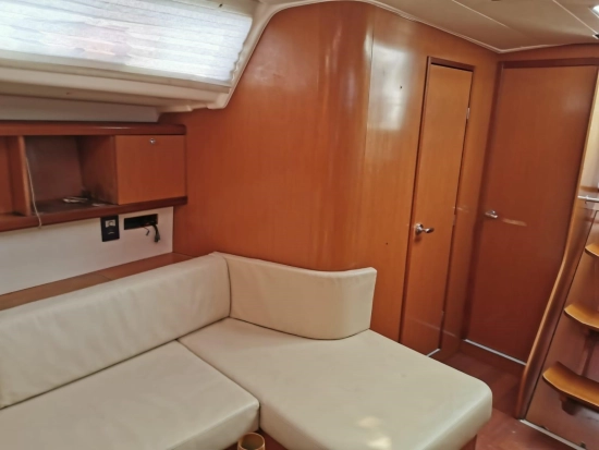 Beneteau Oceanis 43 usado à venda