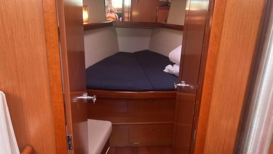 Beneteau Oceanis 43 usado à venda