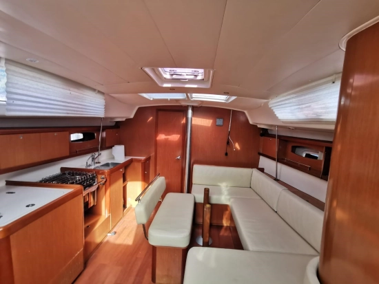 Beneteau Oceanis 43 usado à venda