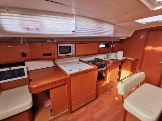 Beneteau Oceanis 43 usado à venda