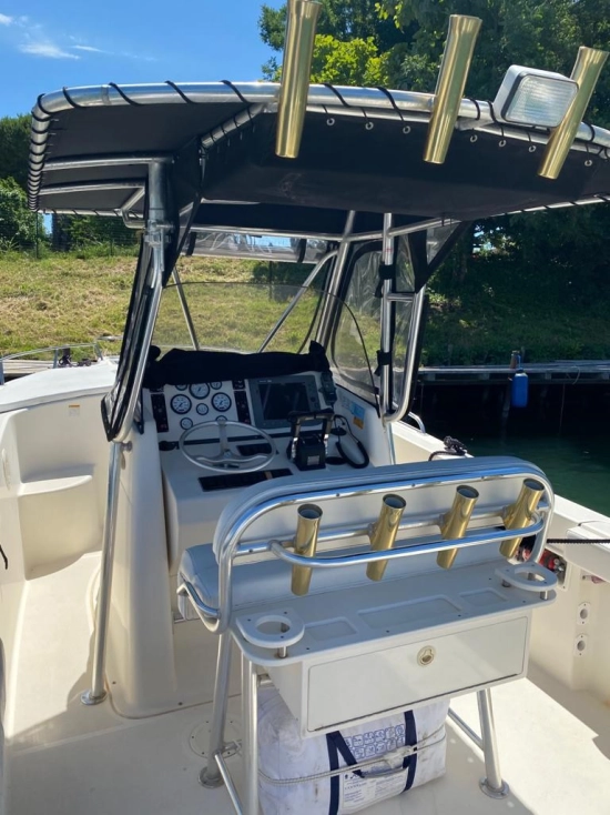 Pursuit 2670 Cuddy Center Console de segunda mano en venta