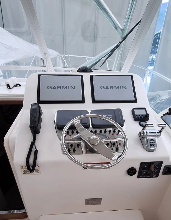 Cabo Yachts 32 Express Tuna Tower usata in vendita