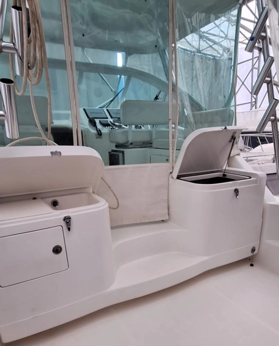 Cabo Yachts 32 Express Tuna Tower usata in vendita